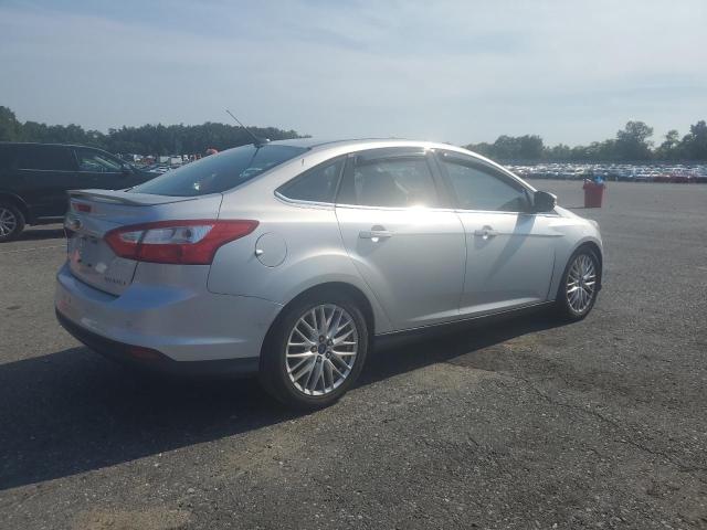 Sedans FORD FOCUS 2013 Silver