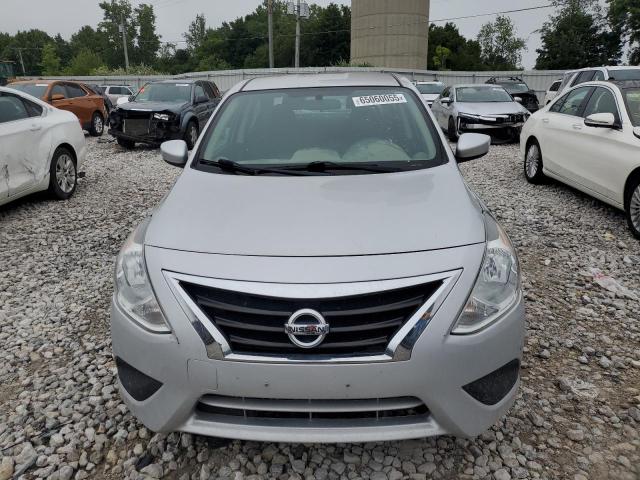  NISSAN VERSA 2018 Silver