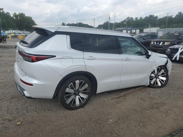  MITSUBISHI OUTLANDER 2025 Белы