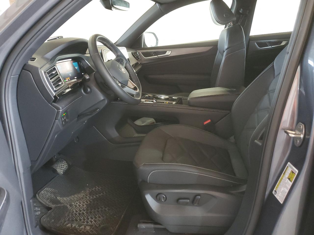 1v2ke2ca7rc233894 1V2KE2CA7RC233894 2024 Volkswagen Atlas Cross Sport Se