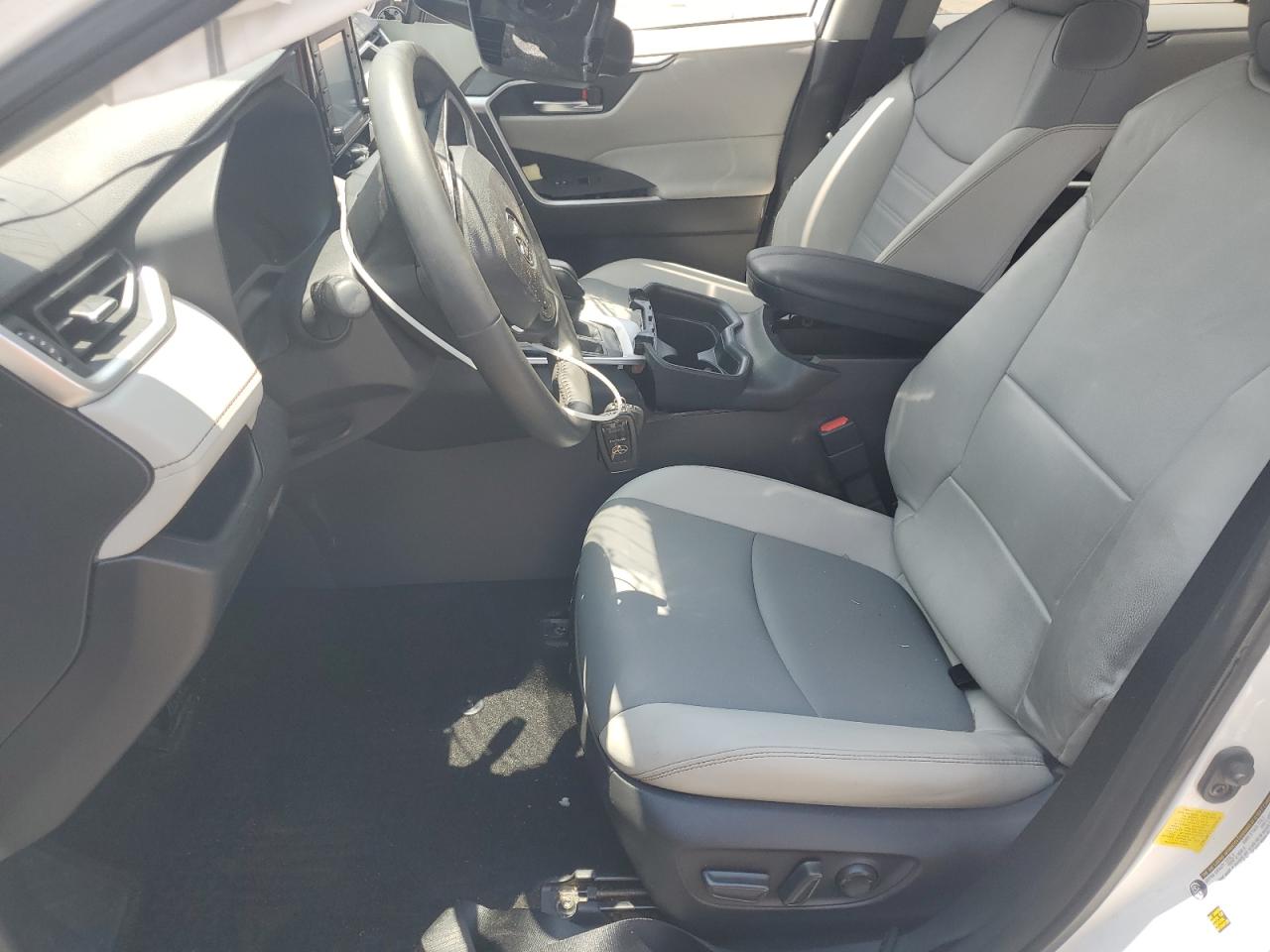 2020 Toyota Rav4 Xle Premium VIN: JTMC1RFV5LD054814 Lot: 65439725