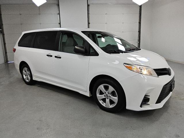 TOYOTA SIENNA 2020 Белы
