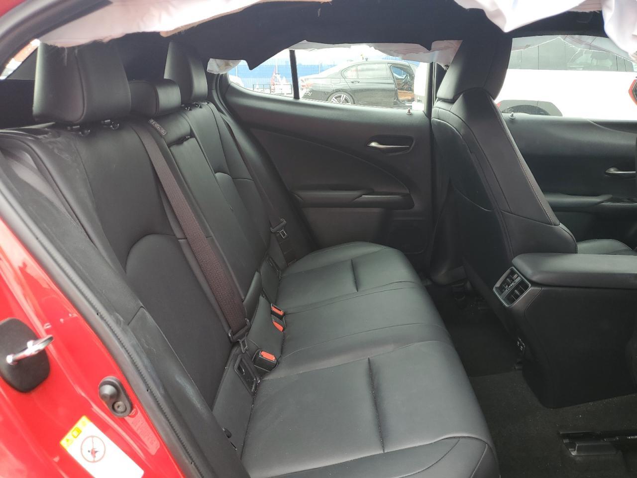 2019 Lexus Ux 200 VIN: JTHY3JBH9K2008218 Lot: 64472945