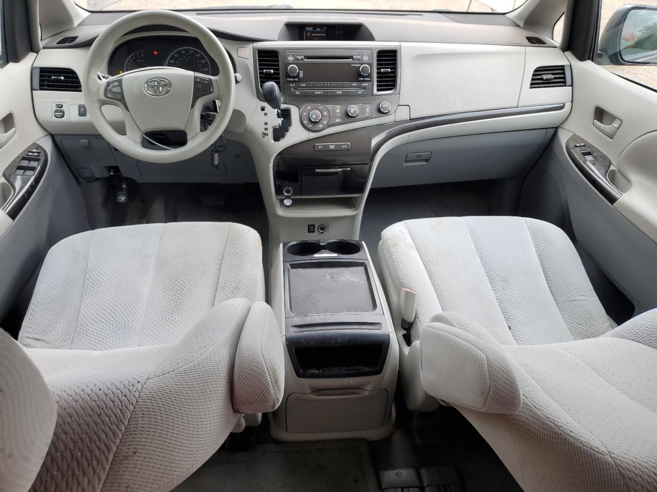 2011 Toyota Sienna Le VIN: 5TDKK3DC7BS085279 Lot: 65245225