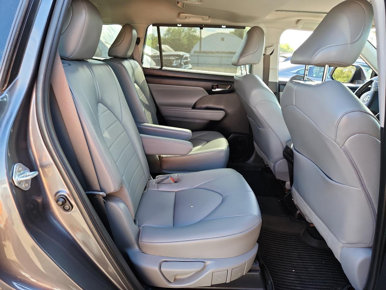 2021 Toyota Highlander Xle VIN: 5TDGZRBH6MS559647 Lot: 65631325