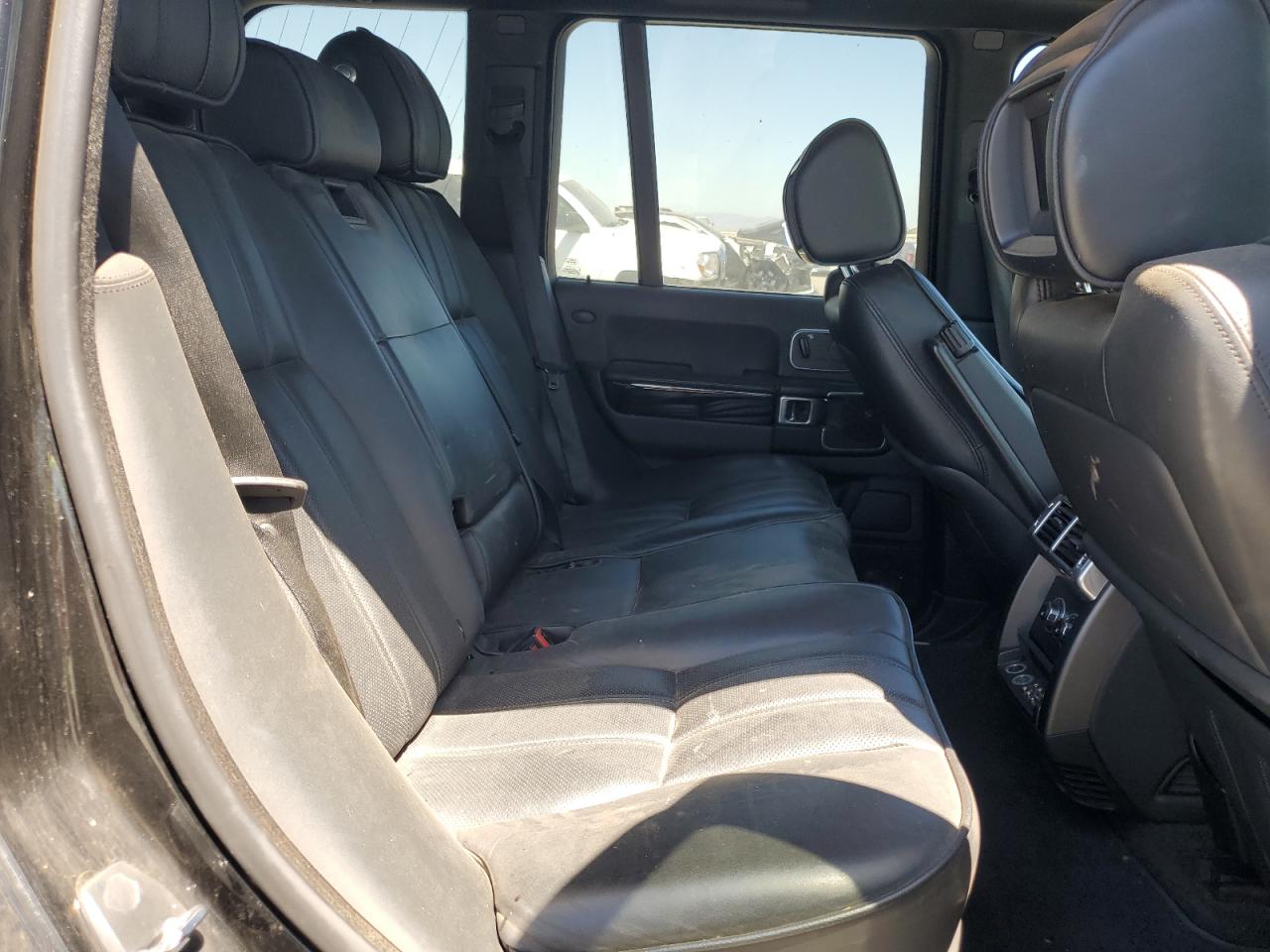 SALMF1E44BA353980 2011 Land Rover Range Rover Hse Luxury