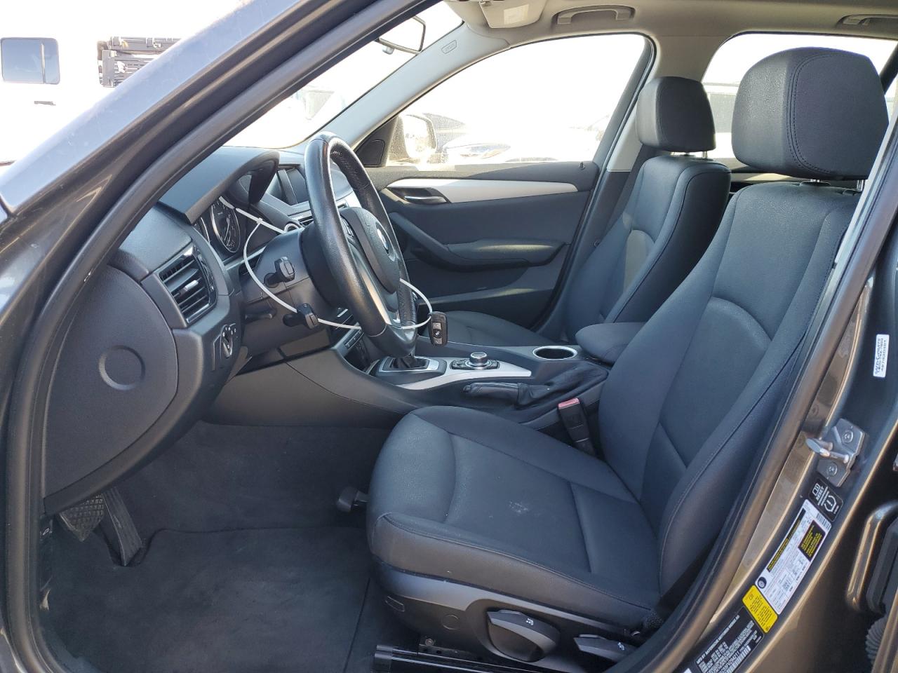 2015 BMW X1 Sdrive28I VIN: WBAVM1C55FVZ94211 Lot: 66403015