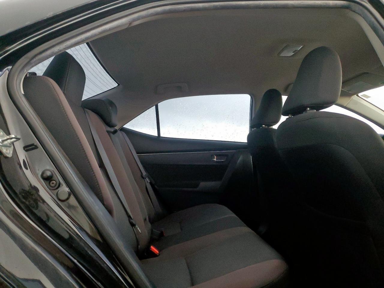 2018 Toyota Corolla L VIN: 5YFBURHEXJP794854 Lot: 63098305