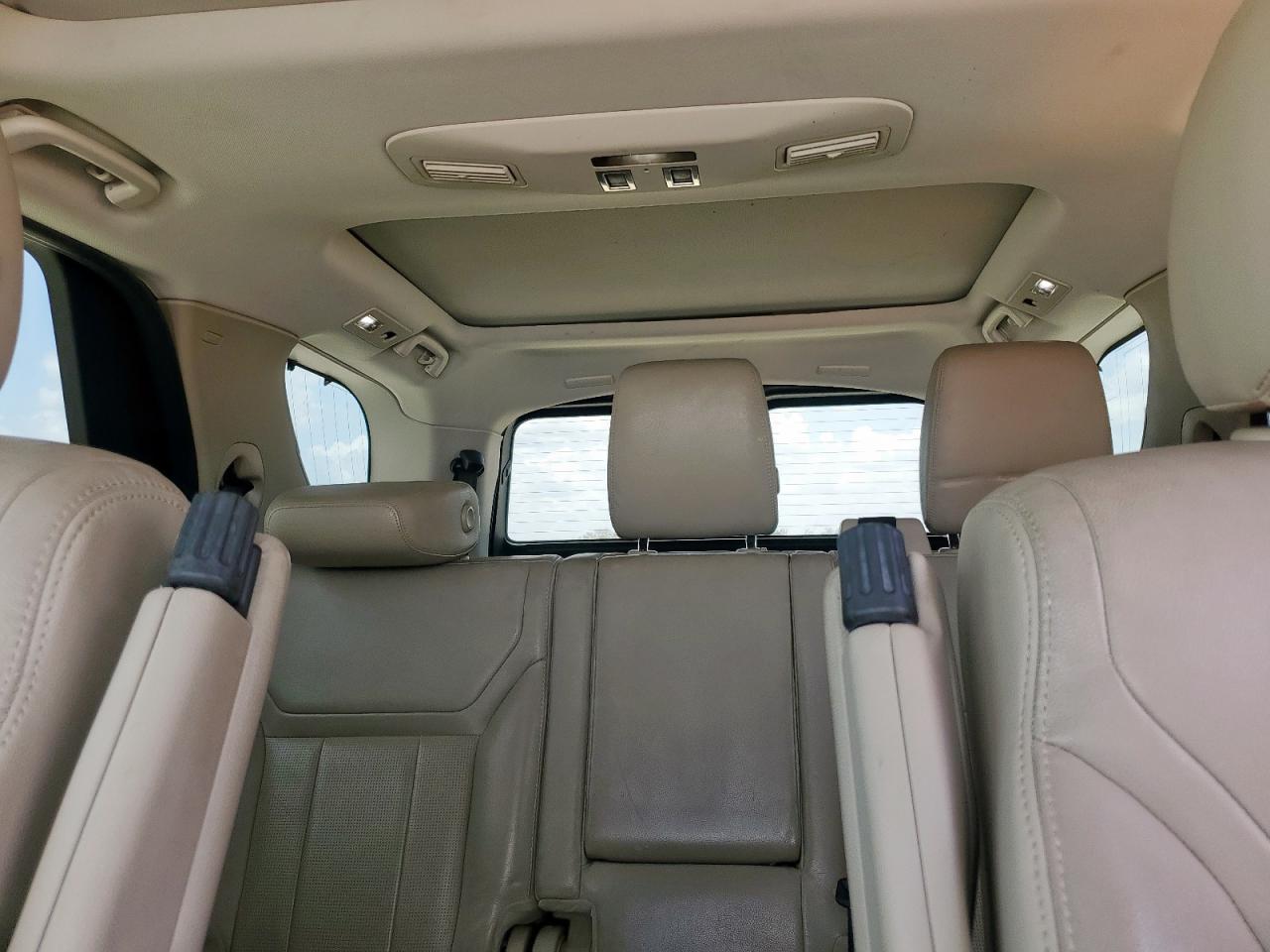 2019 Land Rover Discovery Se VIN: SALRG2RV4K2401063 Lot: 64688375