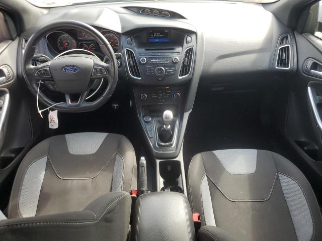  FORD FOCUS 2017 White