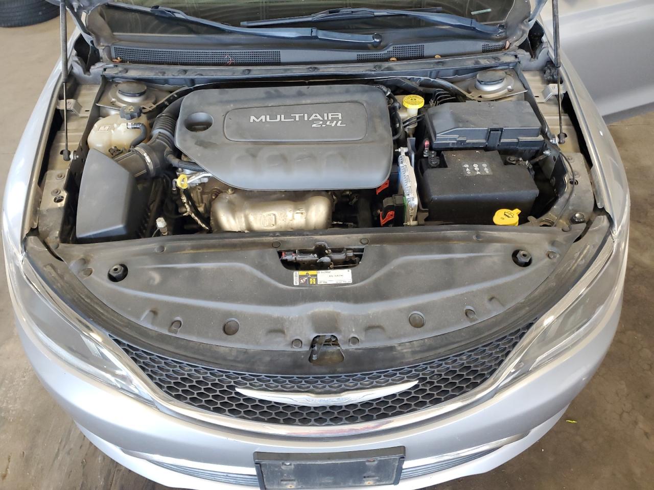 2015 Chrysler 200 Limited VIN: 1C3CCCAB2FN751560 Lot: 65468675