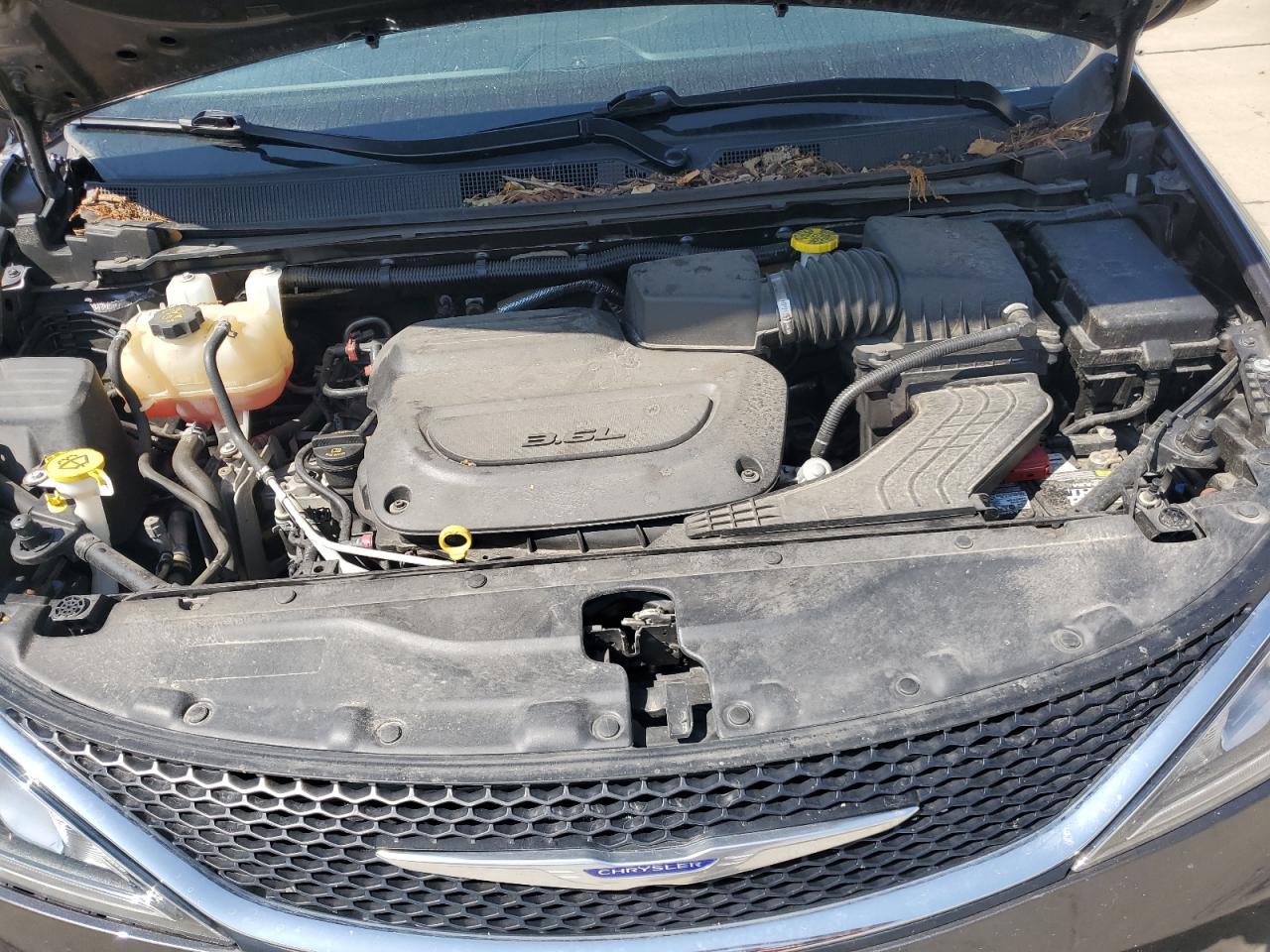 2020 Chrysler Pacifica Touring L VIN: 2C4RC1BG6LR131040 Lot: 64301405