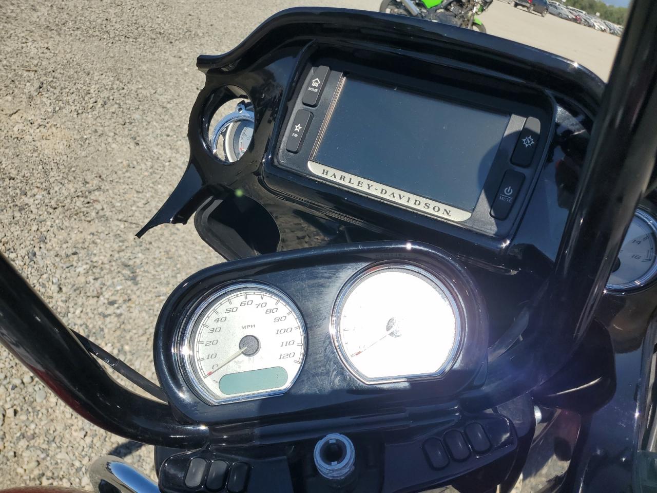 2017 Harley-Davidson Fltrxs Road Glide Special VIN: 1HD1KTC12HB604331 Lot: 66956225