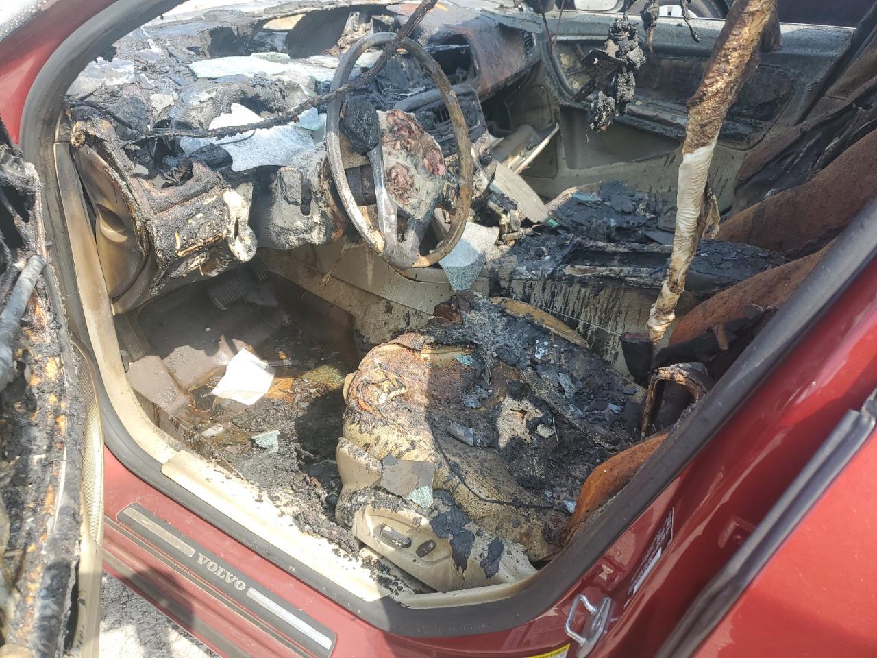 YV140MEK5F1258062 VOLVO V60 2015 RED Photo 8