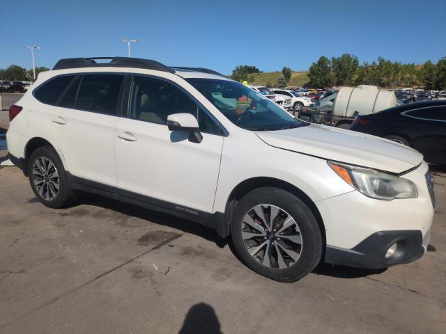  SUBARU OUTBACK 2015 White