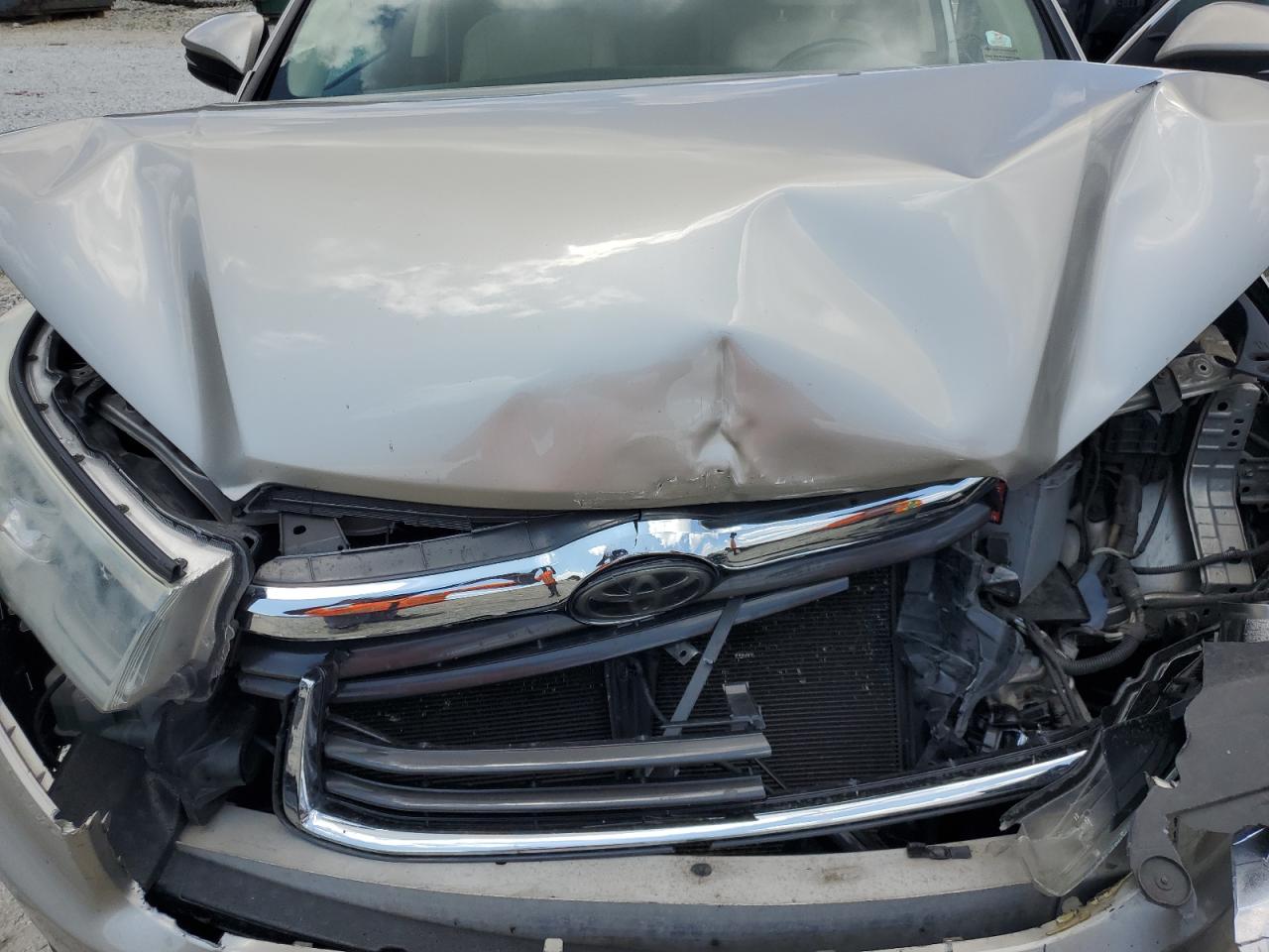 2015 Toyota Highlander Limited VIN: 5TDDKRFH3FS122984 Lot: 64394395