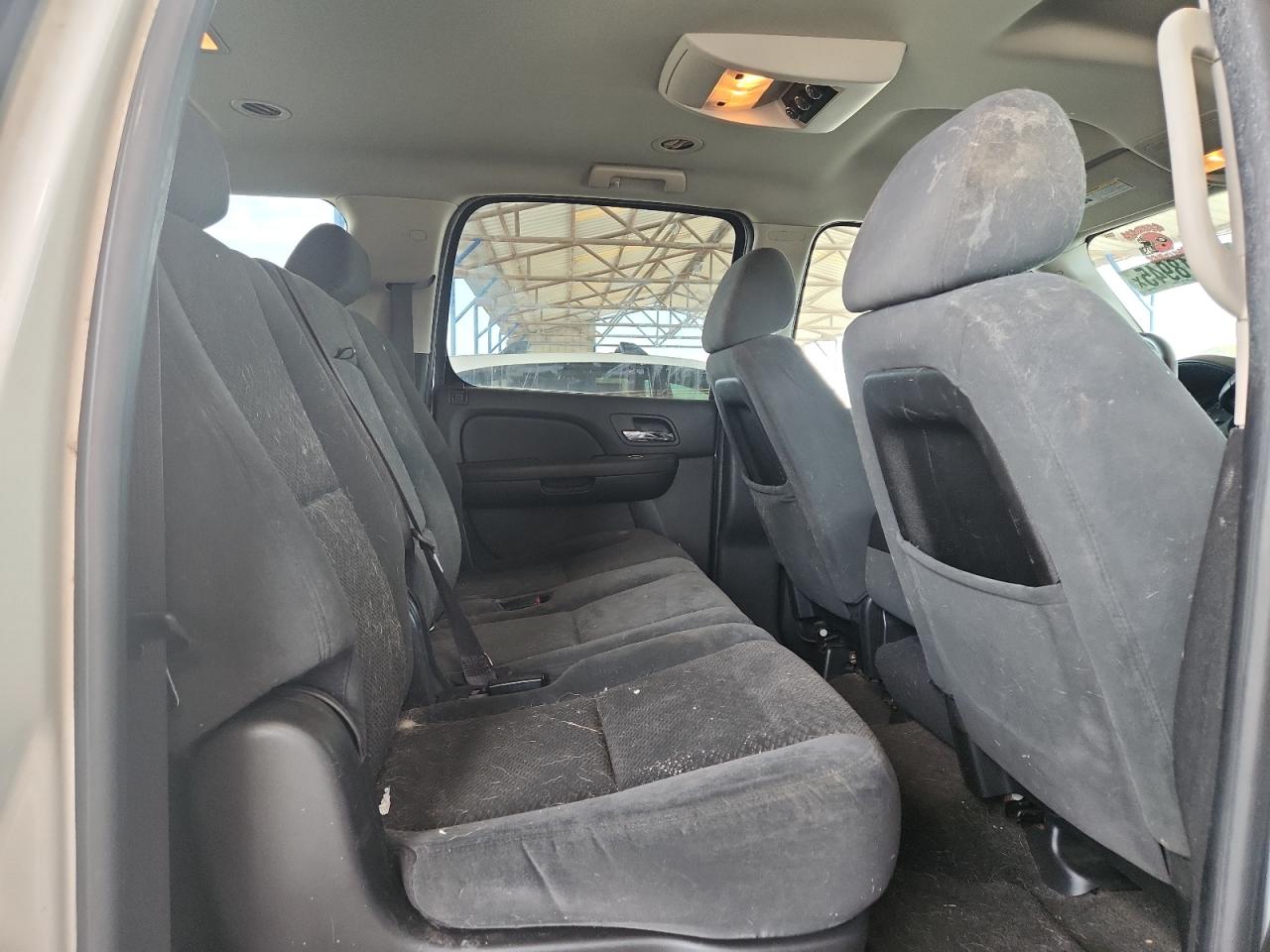 2007 Chevrolet Suburban C1500 VIN: 1GNFC16JX7R401981 Lot: 64618945
