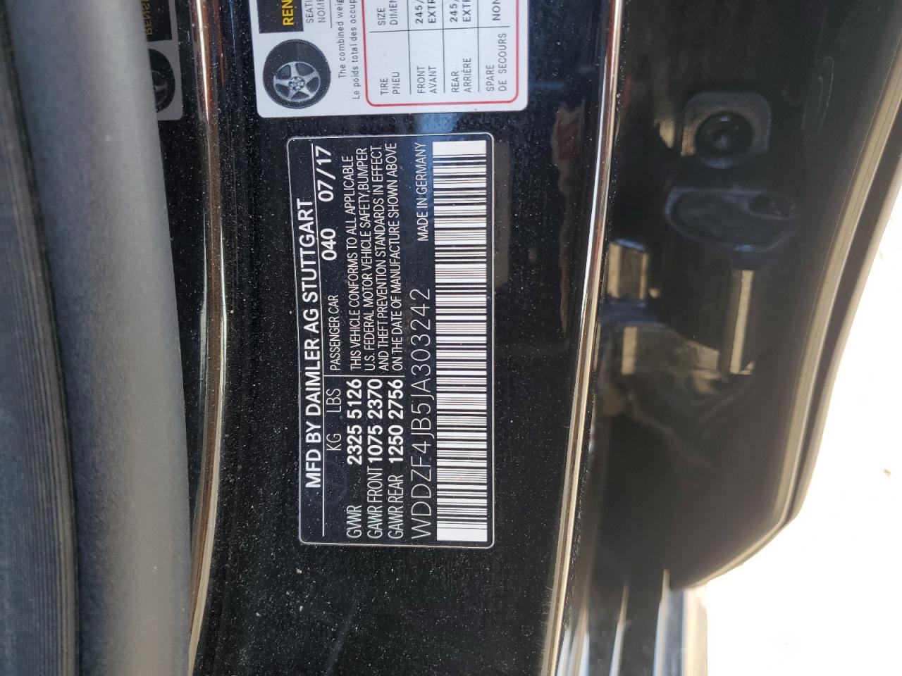 2018 Mercedes-Benz E 300 VIN: WDDZF4JB5JA303242 Lot: 64736775