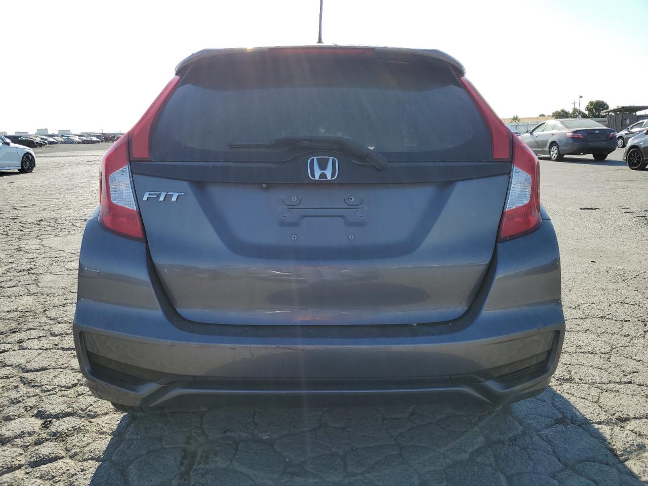 2020 Honda Fit Lx VIN: 3HGGK5H4XLM701953 Lot: 64696405