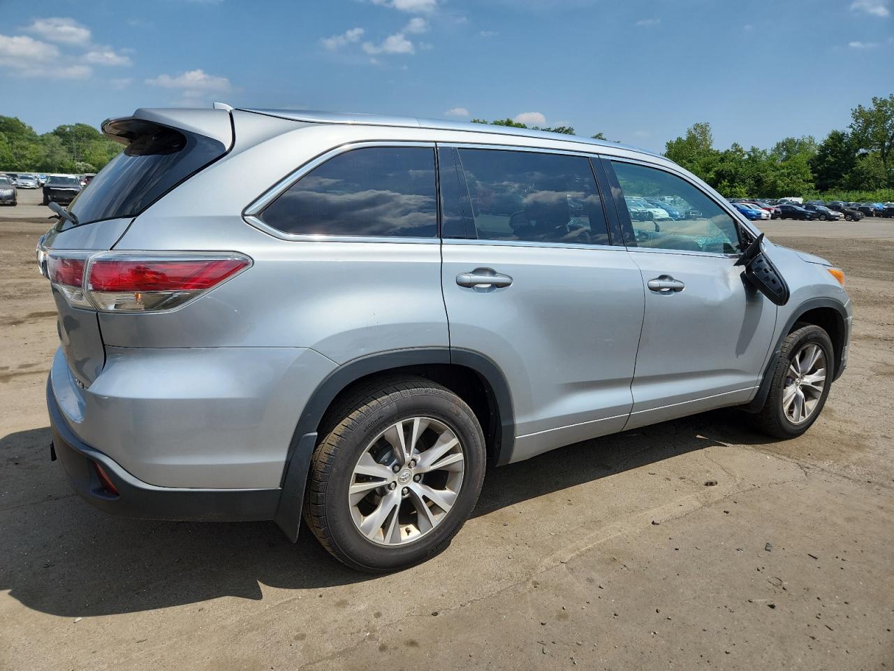 2015 Toyota Highlander Xle VIN: 5TDJKRFH0FS192252 Lot: 63409895