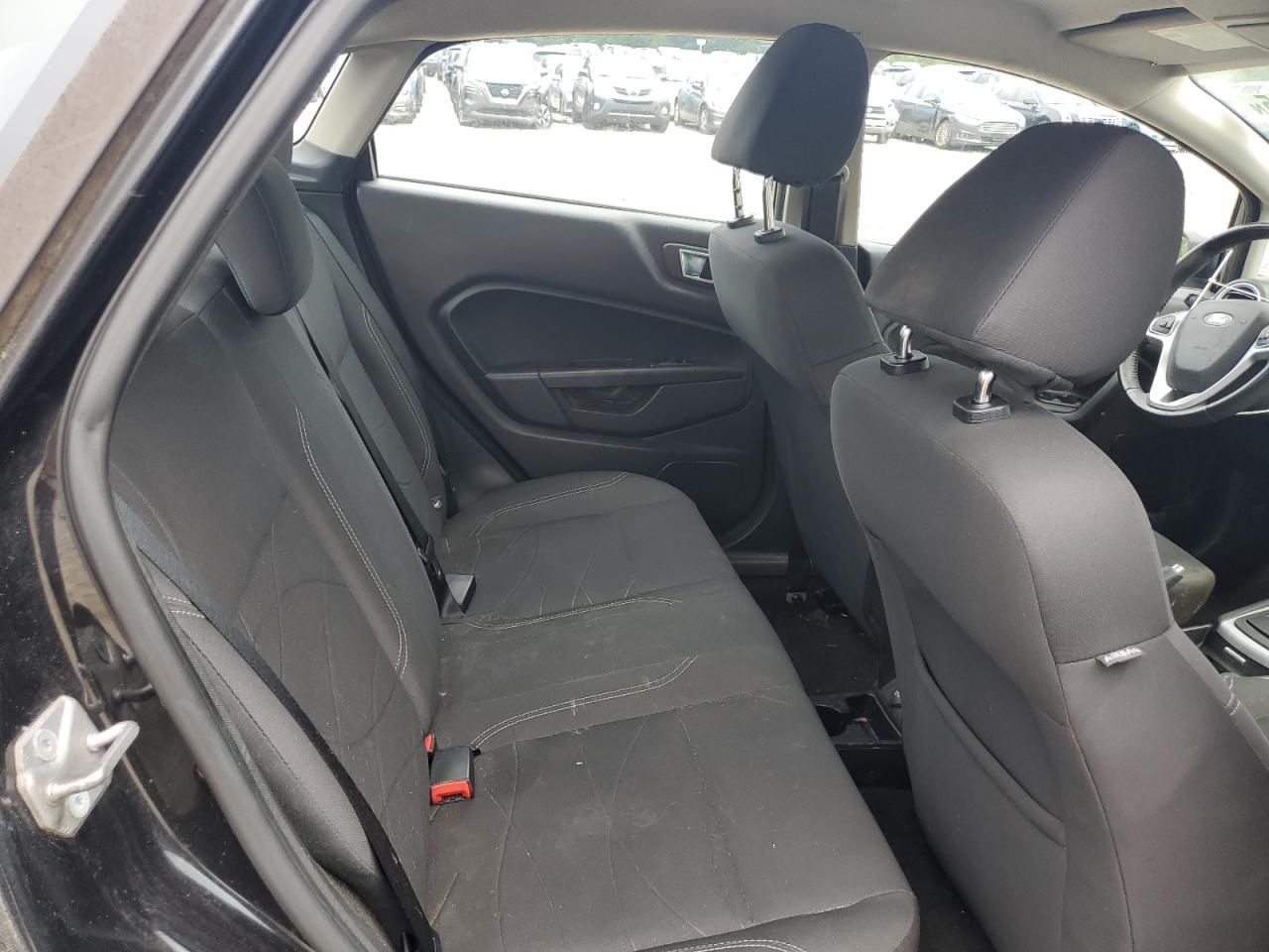 3FADP4BJ3EM130651 2014 Ford Fiesta Se