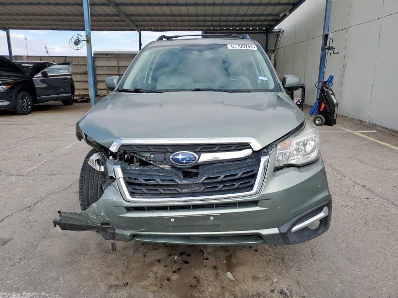  SUBARU FORESTER 2017 Green
