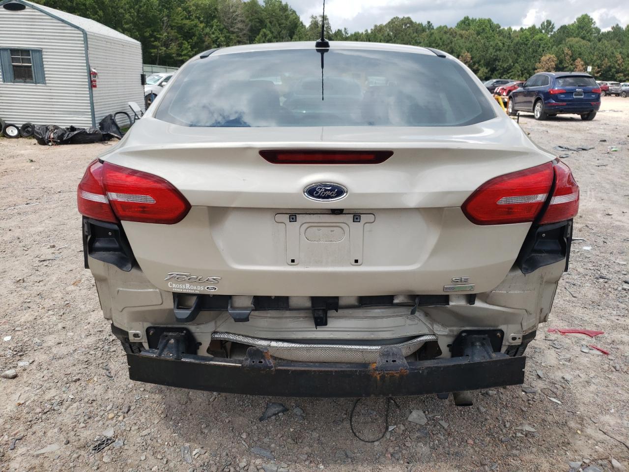 2018 Ford Focus Se VIN: 1FADP3FE2JL266658 Lot: 64924695