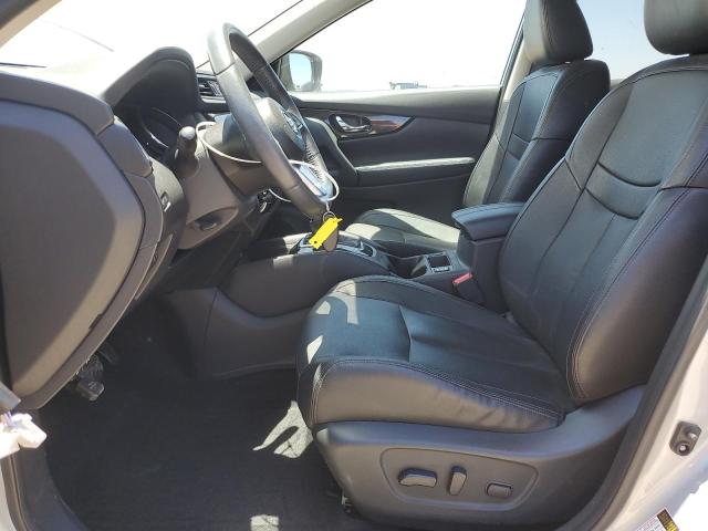  NISSAN ROGUE 2017 Srebrny