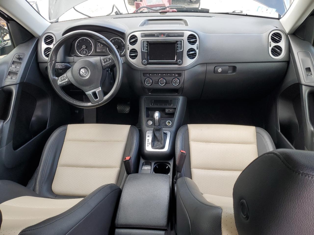 2017 Volkswagen Tiguan S VIN: WVGBV7AX0HK040038 Lot: 63366585
