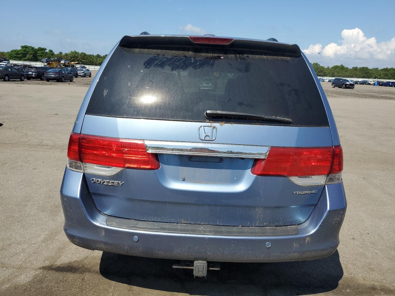2008 Honda Odyssey Touring VIN: 5FNRL38858B018999 Lot: 64778885