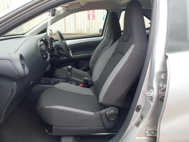 2023 TOYOTA AYGO X PUR