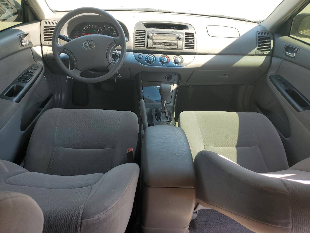 2005 Toyota Camry Le VIN: JTDBE32KX53029392 Lot: 65439115