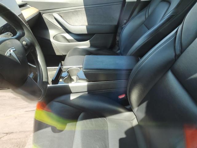  TESLA MODEL 3 2018 Srebrny