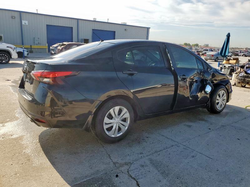  NISSAN VERSA 2020 Черный