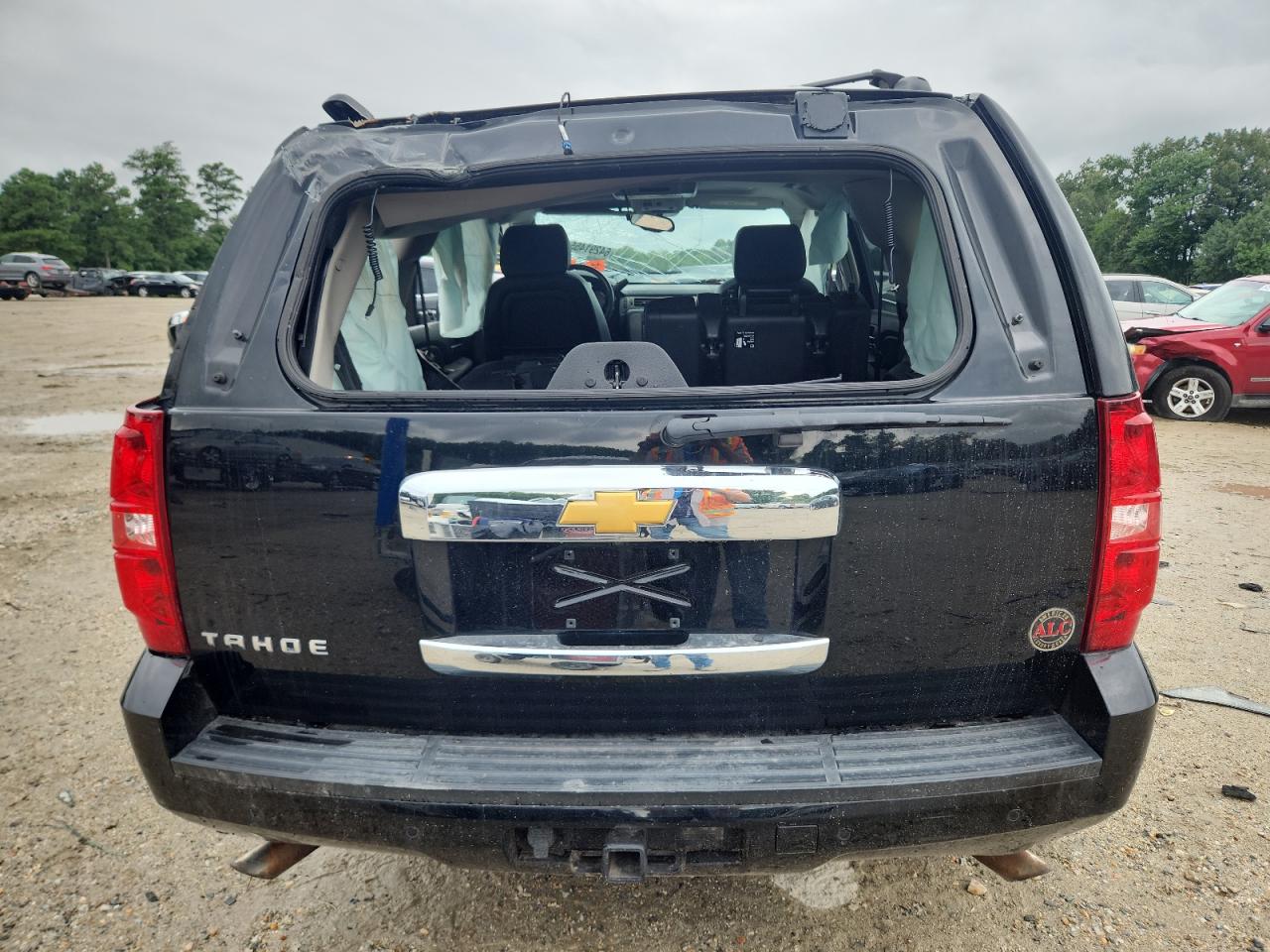 2013 Chevrolet Tahoe K1500 Lt VIN: 1GNSKBE01DR242327 Lot: 64291455