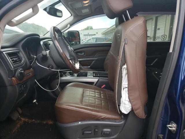  NISSAN TITAN 2017 Granatowy