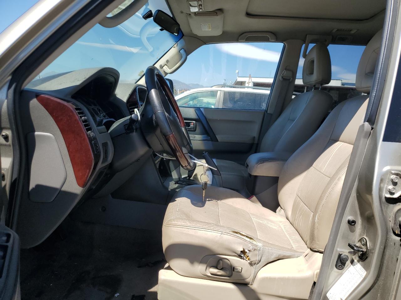 2002 Mitsubishi Montero Limited VIN: JA4MW51RX2J071837 Lot: 64141295