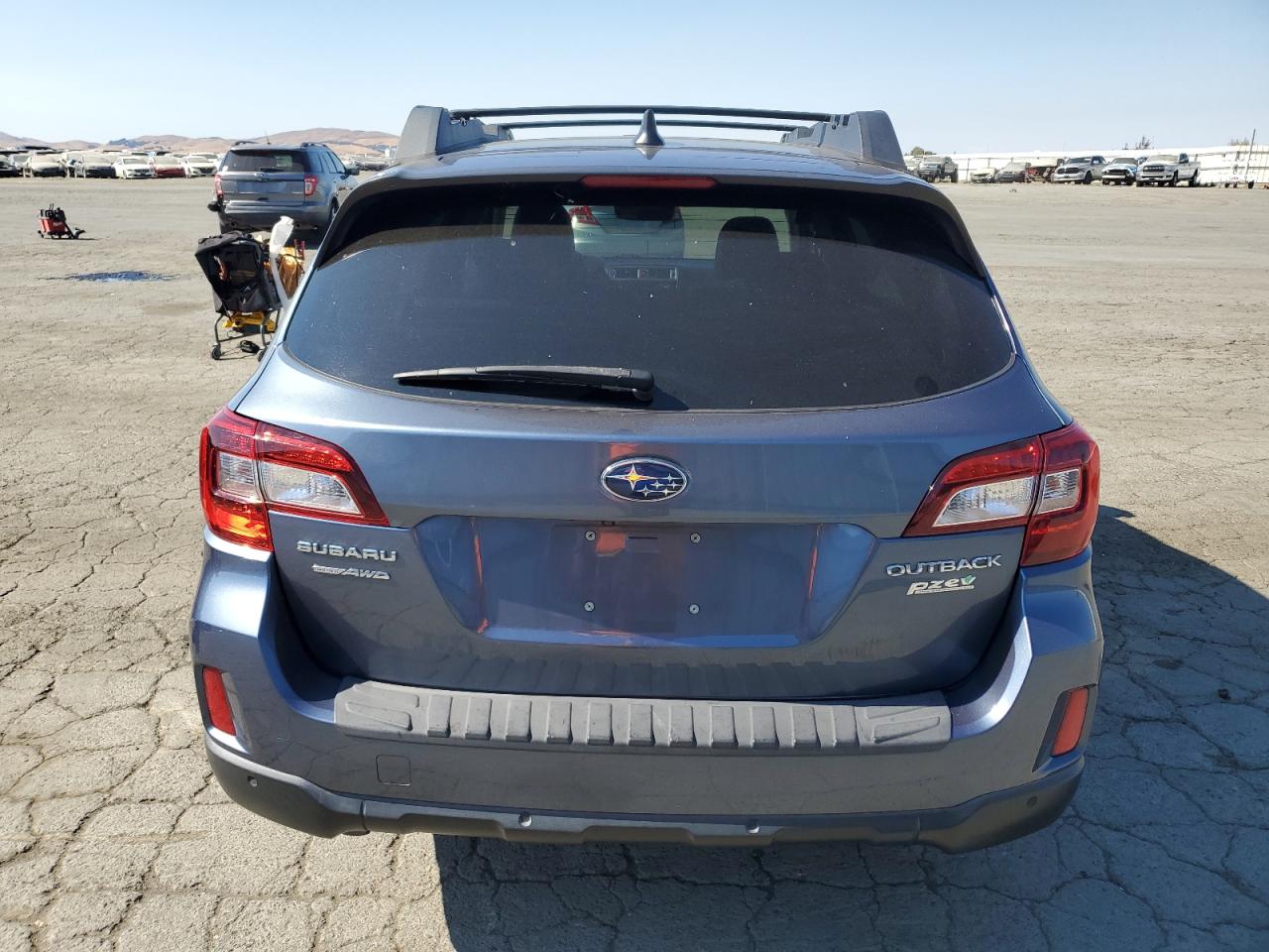 2017 Subaru Outback 2.5I Limited VIN: 4S4BSANCXH3335672 Lot: 64141595