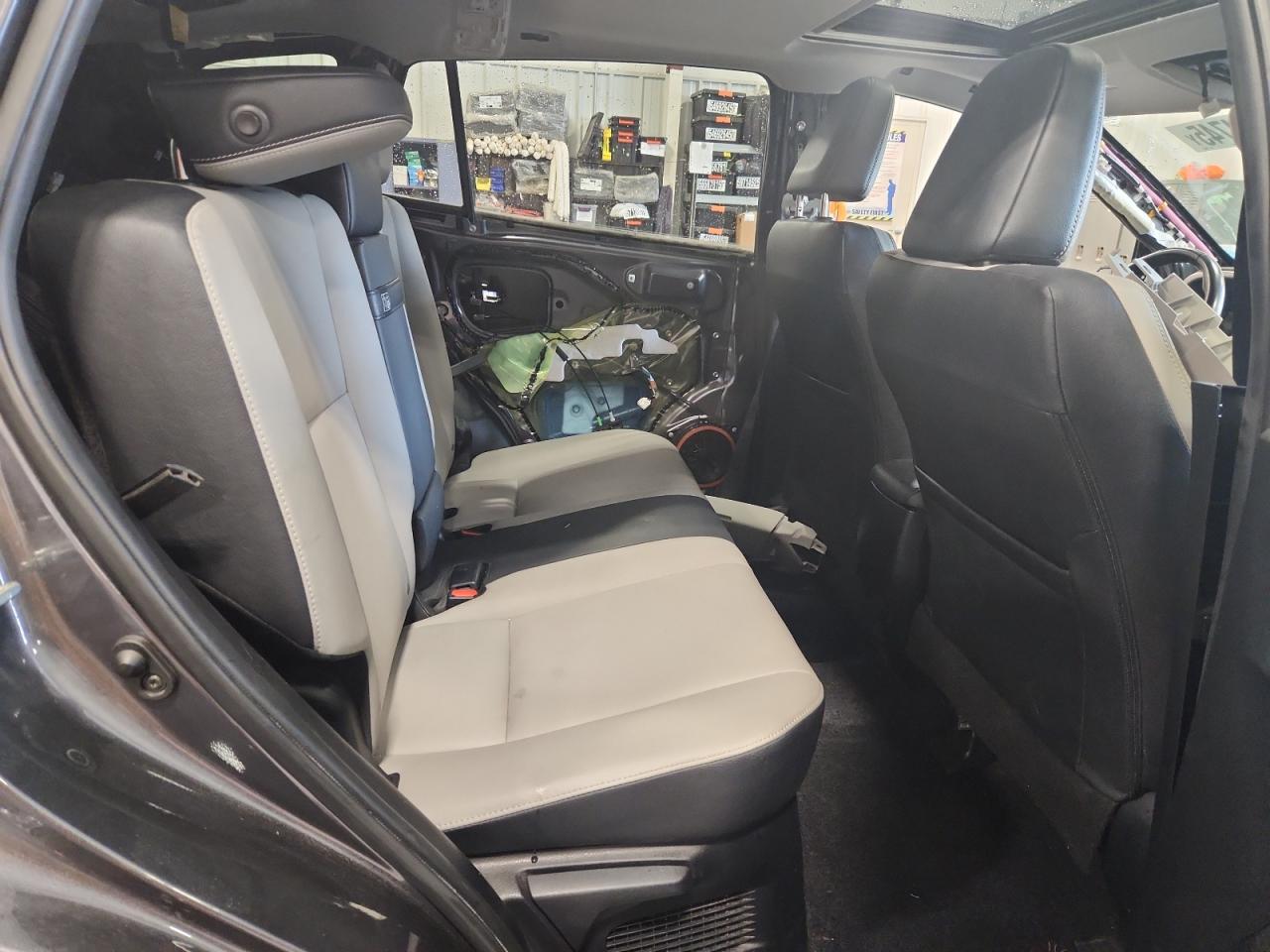 2017 Toyota Rav4 Hv Limited VIN: JTMDJREV7HD131860 Lot: 64644745
