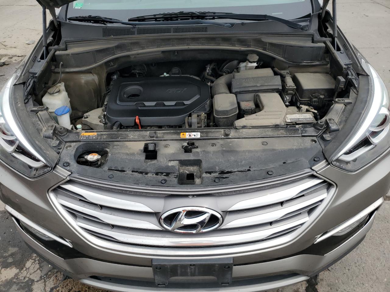 5NMZU3LB4HH000704 2017 Hyundai Santa Fe Sport