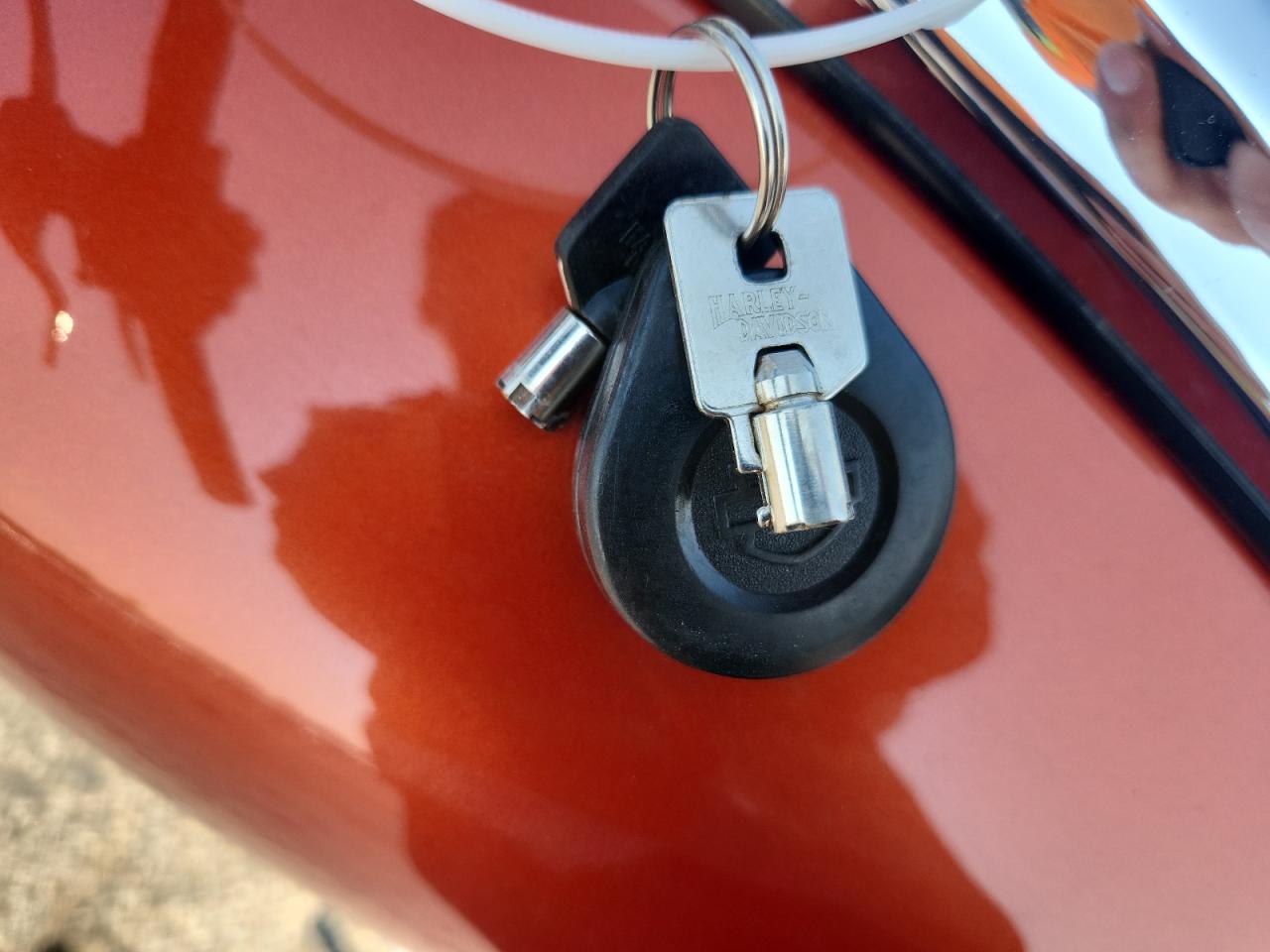 2011 Harley-Davidson Fltrx VIN: 1HD1KHM10BB647925 Lot: 65731965