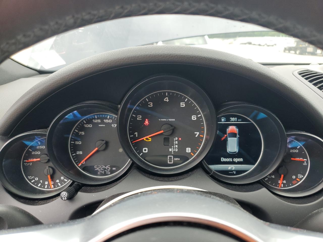 2017 Porsche Cayenne VIN: WP1AA2A25HKA90872 Lot: 65527305