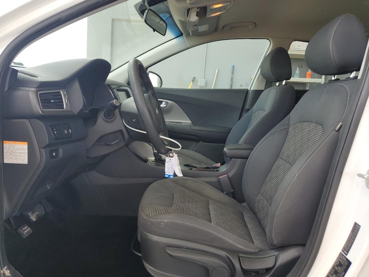 kndcb3lc7k5217193 KNDCB3LC7K5217193 2019 Kia Niro Fe