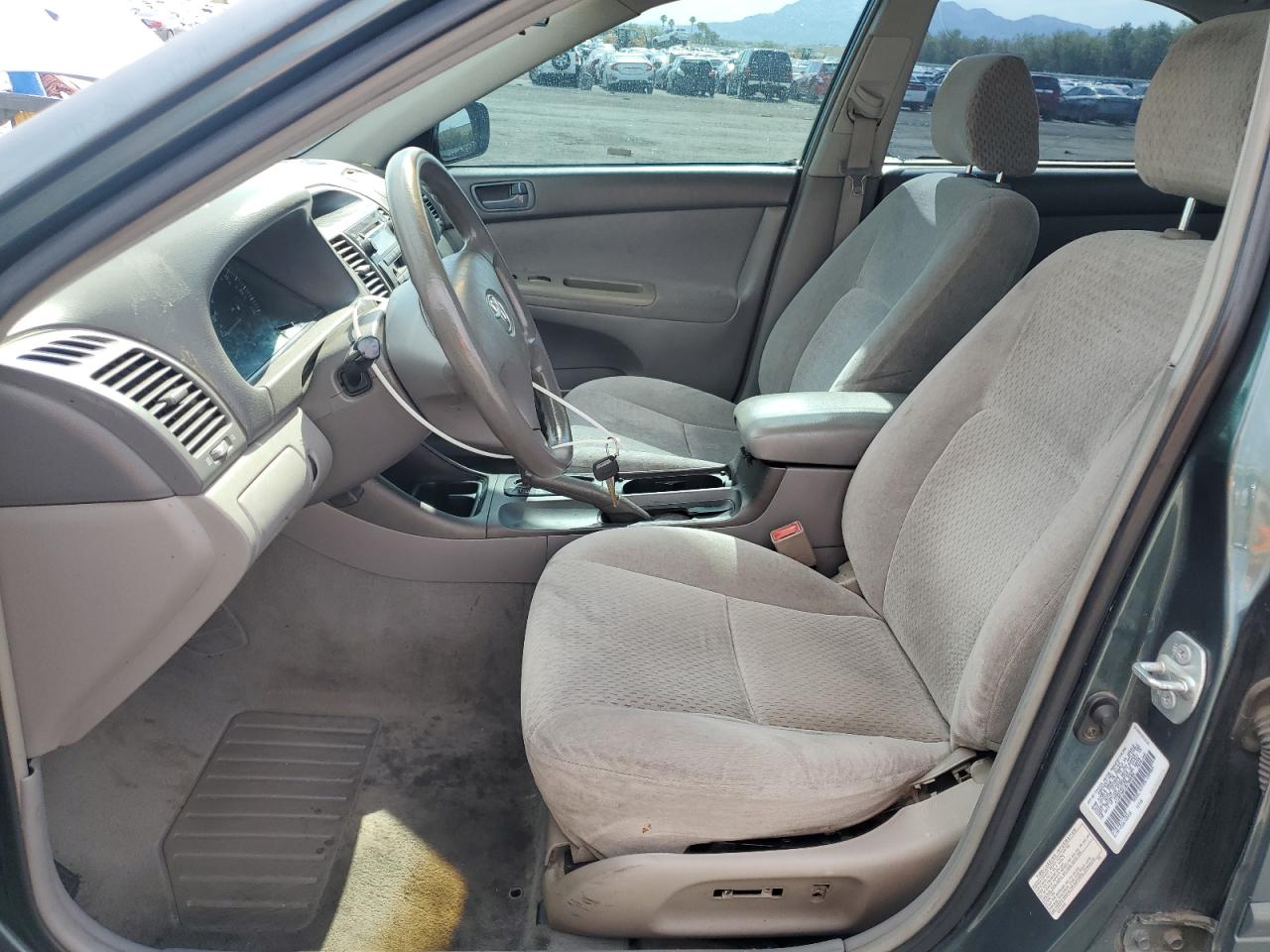 2003 Toyota Camry Le VIN: 4T1BE32K13U768086 Lot: 64808065