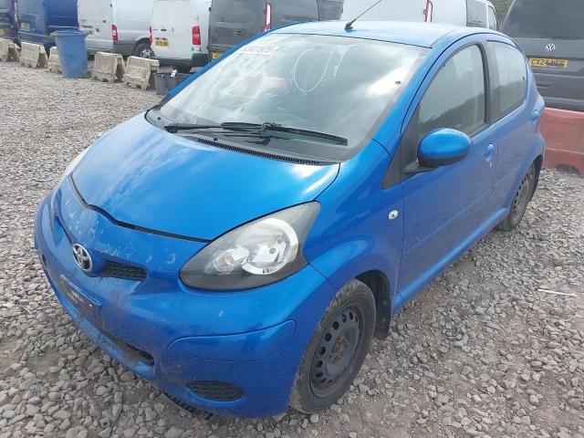 TOYOTA AYGO BLUE 2010