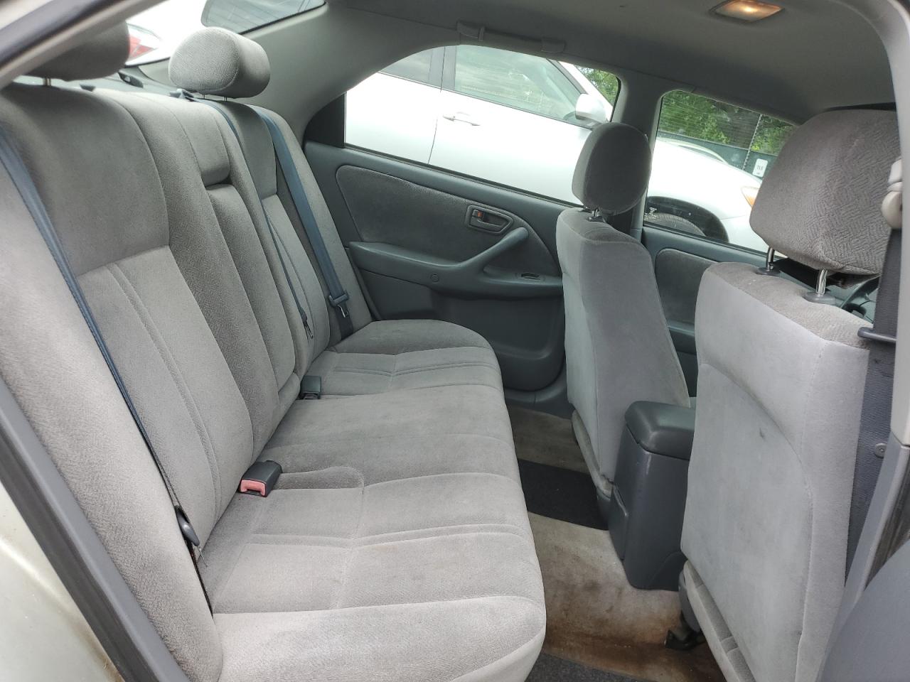 2000 Toyota Camry Ce VIN: 4T1BG22K9YU689261 Lot: 64509445
