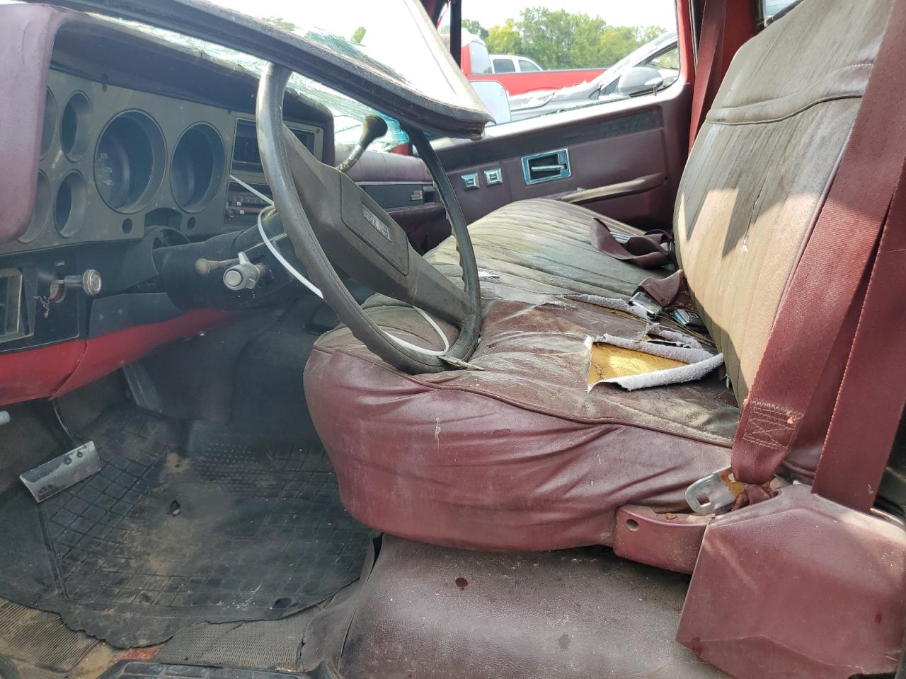 1985 GMC K1500 VIN: 1GTEK14H3FF721019 Lot: 66831935