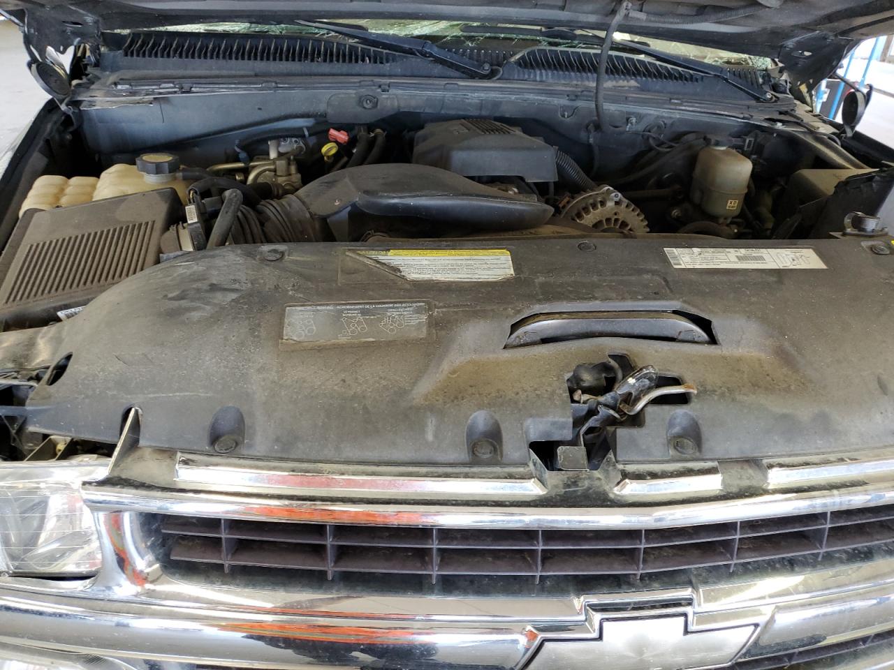 2000 Chevrolet Suburban K1500 VIN: 3GNFK16T7YG202893 Lot: 66367775