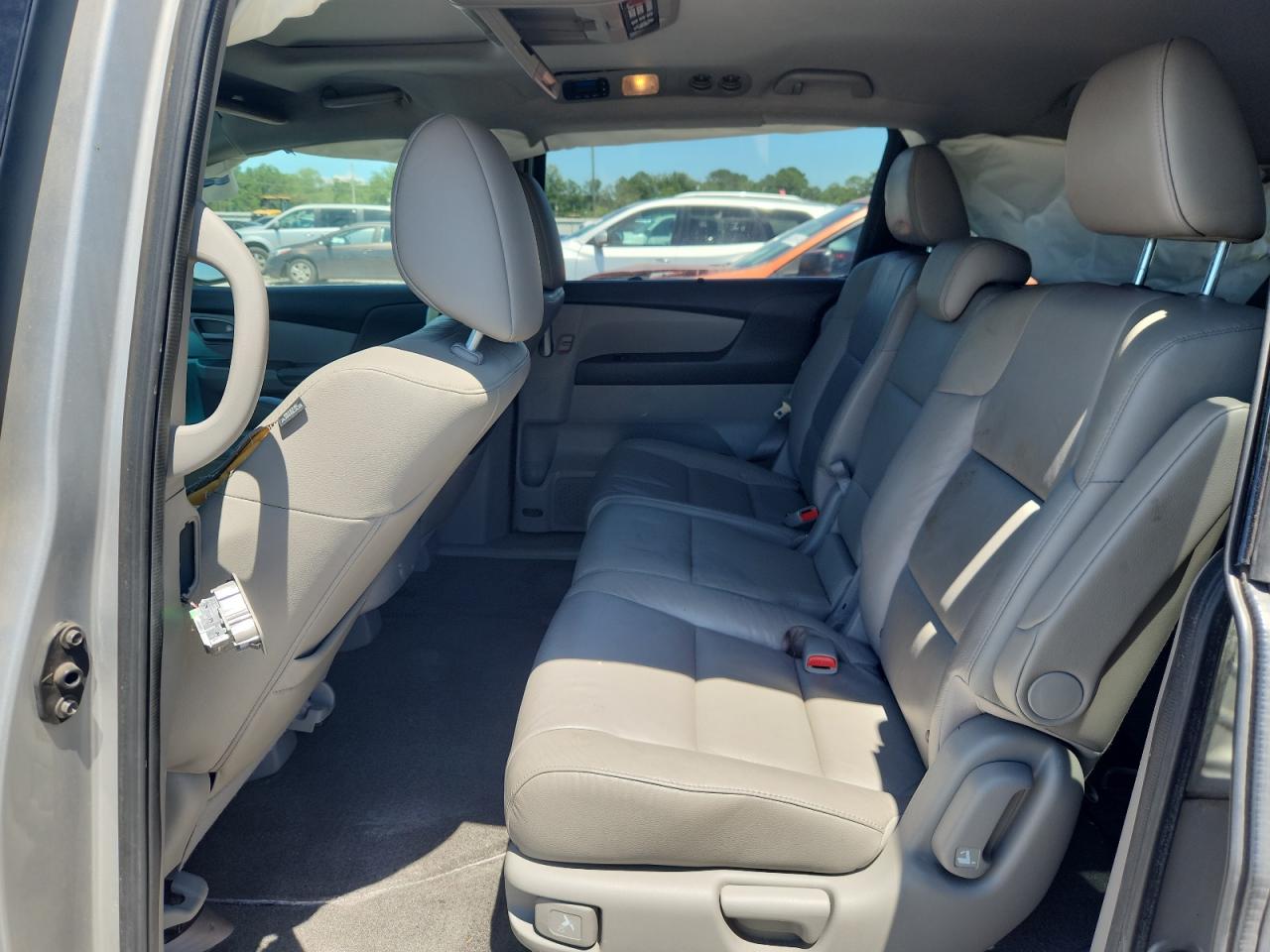 2011 Honda Odyssey Touring VIN: 5FNRL5H90BB012992 Lot: 64762405