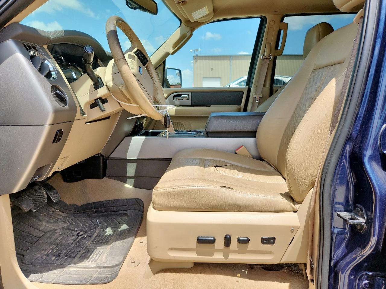 2013 Ford Expedition Xlt VIN: 1FMJU1H50DEF00680 Lot: 63688045